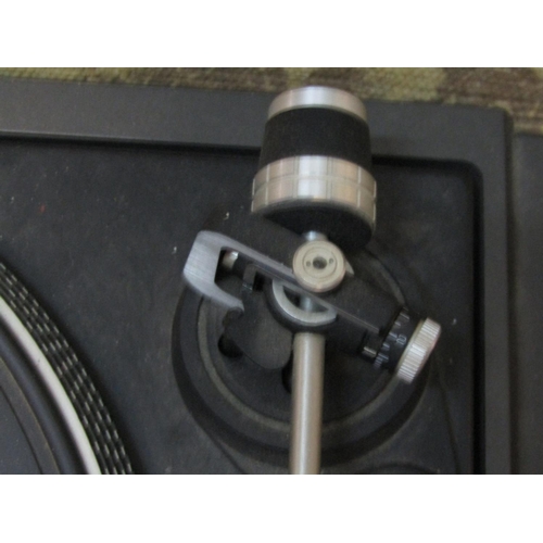 1070 - A late 20th century Dual 505 Belt Turntable with laser control 33 & 45 rpm.