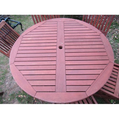 285 - A Mayfair contemporary folding hardwood circular garden table with slatted top, 120cm diameter toget... 