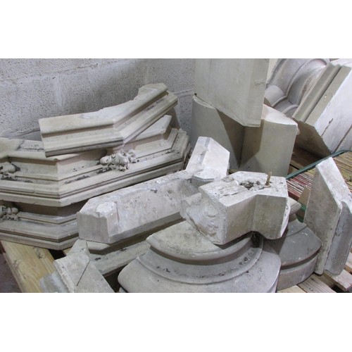 547 - Architectural / Ecclesiastical salvage: Sections of an impressive 19th century continental carved wh... 