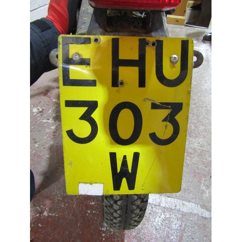 565 - A Honda CB motorcycle, 395 CC, registration number EHU 303W, sold with V5C log book, date of first r... 