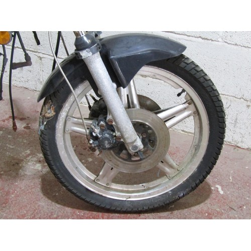 565 - A Honda CB motorcycle, 395 CC, registration number EHU 303W, sold with V5C log book, date of first r... 