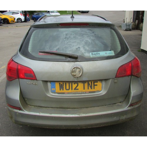 576 - Vauxhall Astra 1.6 Exclusive Estate, petrol, 1598cc, silver, WU12 TNF, manual, first reg. March 2012... 