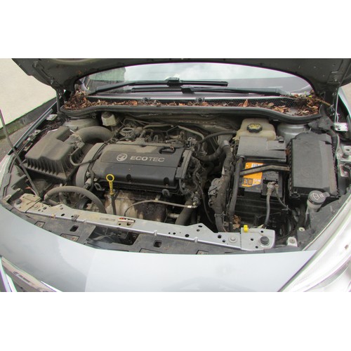 576 - Vauxhall Astra 1.6 Exclusive Estate, petrol, 1598cc, silver, WU12 TNF, manual, first reg. March 2012... 