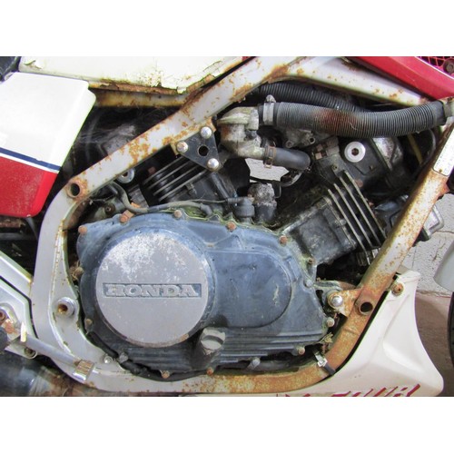 566 - A Honda VF750 V-Twin motorcycle, registration number A25 TWA (no V5C logbook present)

Sold without ... 