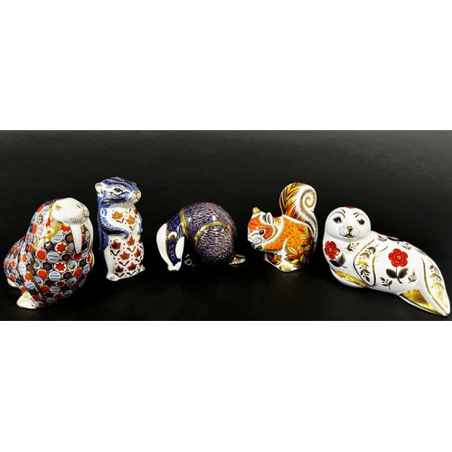 12 - 5 x Crown Derby wildlife paperweights to include walrus, seal, badger, squirrel and chip monk, two w... 