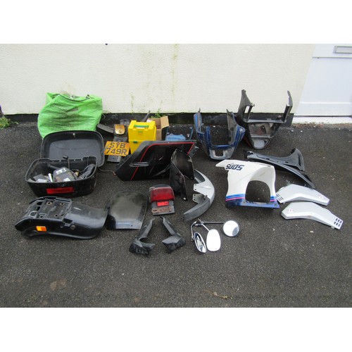 575A - Motorcycle fairings and sidepanels, mud guards etc, side mirrors, etc