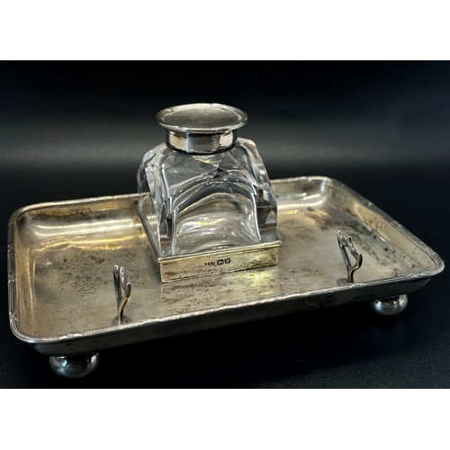 145 - An Edwardian silver pen and inkwell stand, 14.5cm, Chester 1908, maker Stokes and Ireland Ltd, toget... 