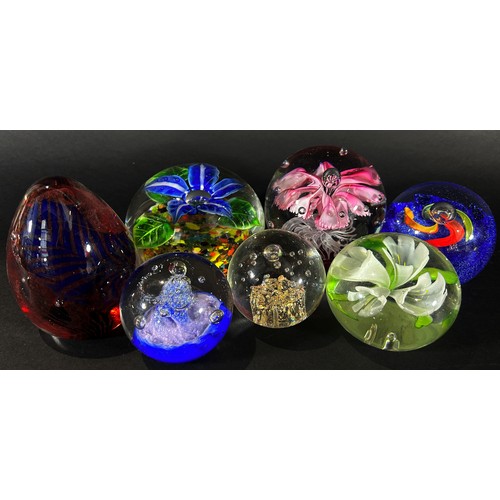 96 - A mixed selection of mainly 20th century glass paperweights together with a rock crystal specimen, a... 