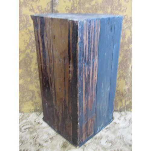 1163 - A Georgian mahogany bow front hanging corner cupboard