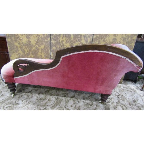 1245 - A Victorian chaise with carved mahogany frame