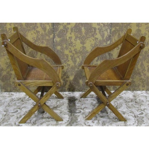 1269 - A pair of traditional oak Glastonbury chairs with pegged frames (af)