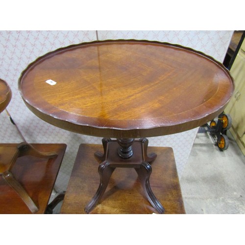 1140 - Four occasional tables, two Regency style in yew wood, two mahogany