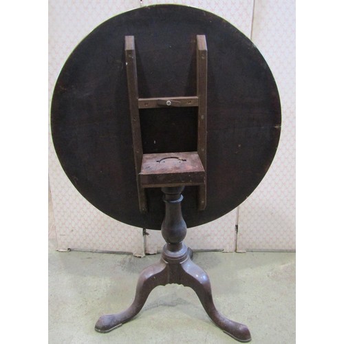 1126 - A Georgian snaptop table, 90cm diameter