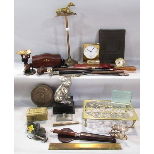 559 - Misc collection of items to include an ebony letter opener with a silver dogs head mount, two Tiffan... 