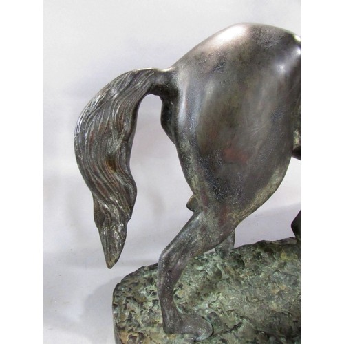 560 - A bronze study of horse, alert, with ears pricked, 38.5 cm high x 33cm (plinth)