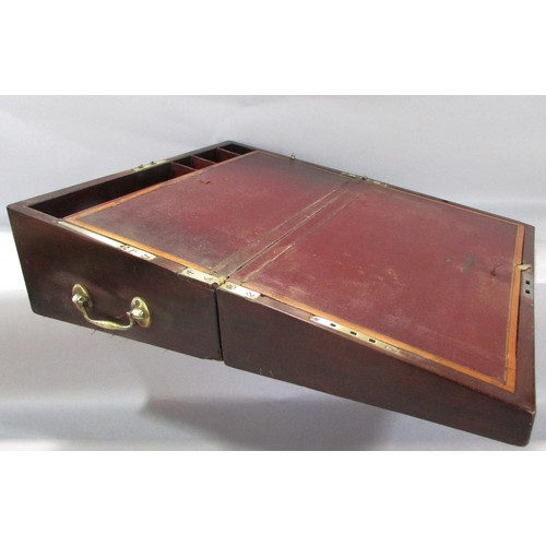 564 - A George III mahogany writing slope, with a red leather lined interior and a secure drawer to the ba... 