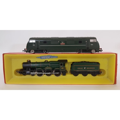 863 - Collection of 00 gauge locomotives comprising BR Warship Class 42 diesel 'HighFlyer' 37-064 by Mainl... 