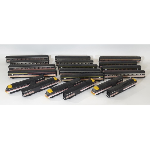 877 - 3 pairs of Hornby Power Cars in Intercity Swallow livery, nos 43046, 43198, 43080, 43102, 43119 and ... 