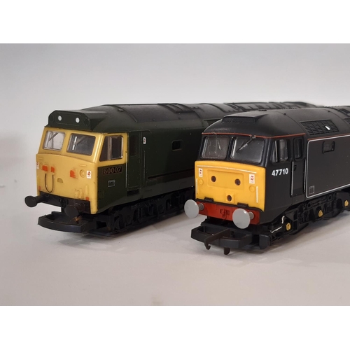 884 - Five 00 gauge boxed diesel locomotives by Lima including 205135 Class 42 D843 'Sharpshooter' in BR g... 