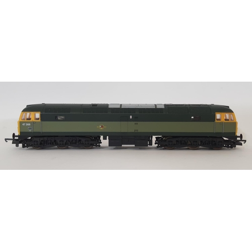 884 - Five 00 gauge boxed diesel locomotives by Lima including 205135 Class 42 D843 'Sharpshooter' in BR g... 