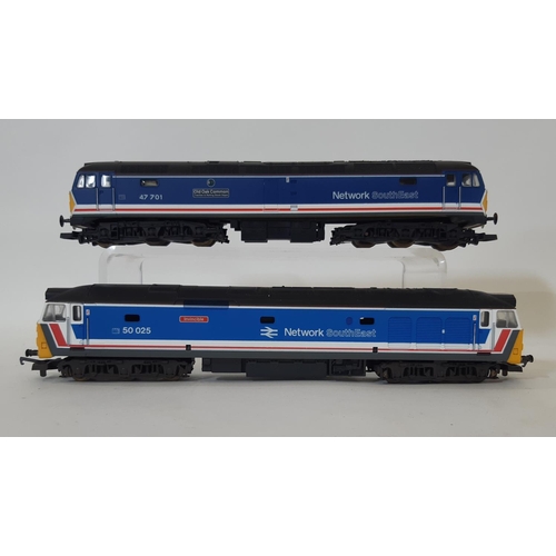 890 - Five 00 gauge Class 47 and Class 50 locomotives by Lima, all in Network South-East livery including ... 