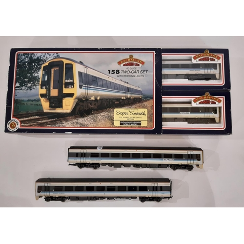 897 - Bachmann 00 gauge boxed 158 Two Car Set for Regional Railways together with 2 associated unboxed coa... 