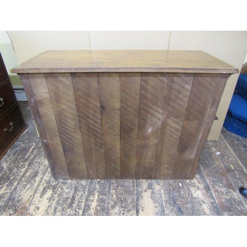 1395 - A good quality contemporary Georgian style side table incorporating three drawers on turned supports... 