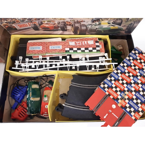 879 - Vintage toys- Mobile Crane Truck in original box by Powerhouse/ Marx and Scalextric Set 50's (AF)