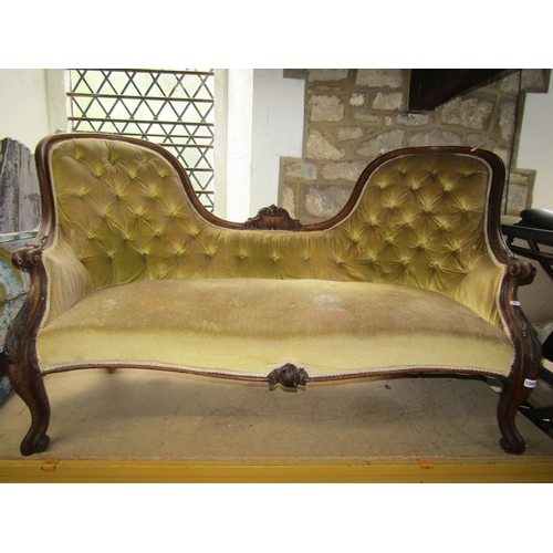 1093 - A Victorian mahogany framed parlour room sofa, with shaped outline and upholstered finish,