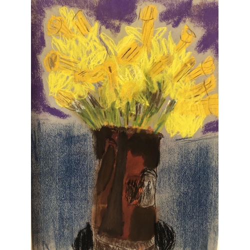 1656 - 20th Century School - Vase of Daffodils, pastel on paper, 39 x 28.5 cm, framed