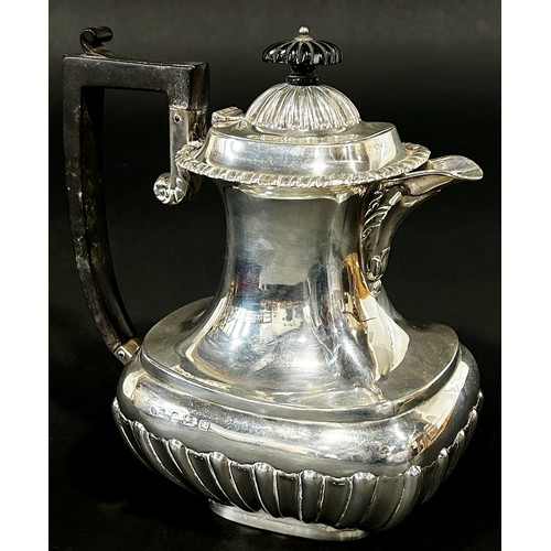 139 - A silver Georgian style tea pot, Birmingham 1903, maker T Wooley, 20oz approx