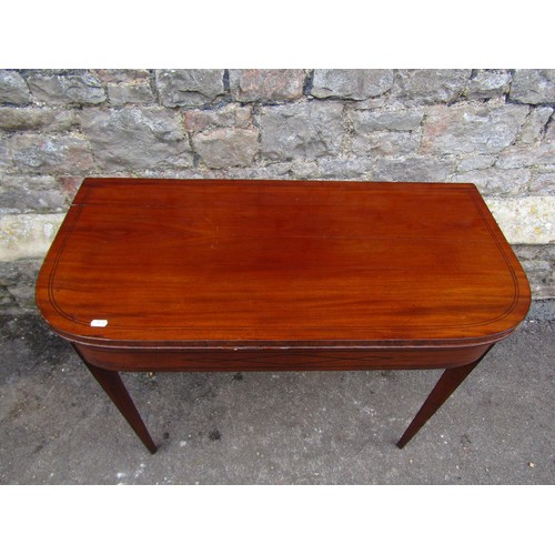 1421 - A Regency mahogany D end foldover top card table with string inlay detail on square tapered legs, 91... 