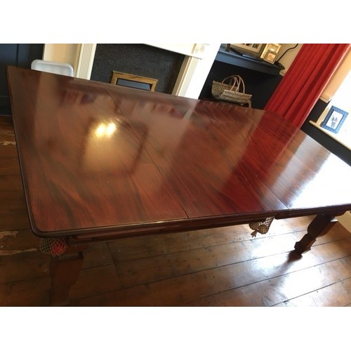 1436 - A Burroughes & Watts quarter size billiard/dinning table in mahogany raised on square cut supports, ... 