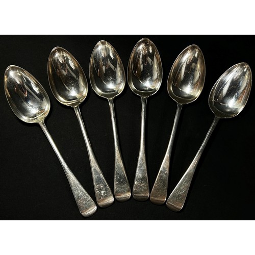 213 - A set of six William IV silver dessert spoons London 1834 maker A B Savory & Sons, 8.9 ozs approxima... 