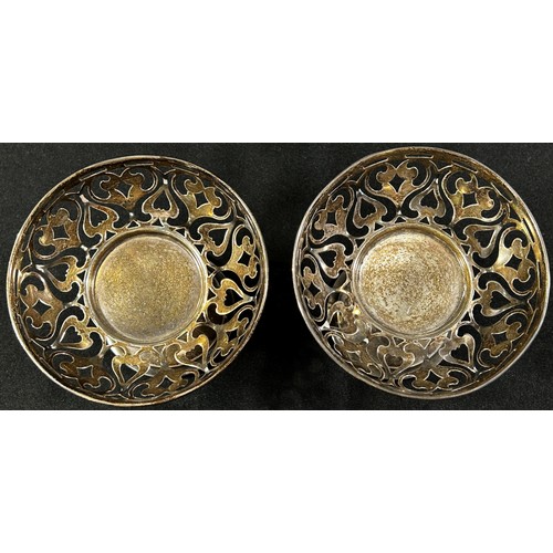 234 - A pair of Art Nouveau filigree silver bonbon dishes, Sheffield 1905, maker Joseph Rogers & Sons, wei... 