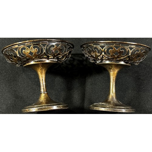 234 - A pair of Art Nouveau filigree silver bonbon dishes, Sheffield 1905, maker Joseph Rogers & Sons, wei... 