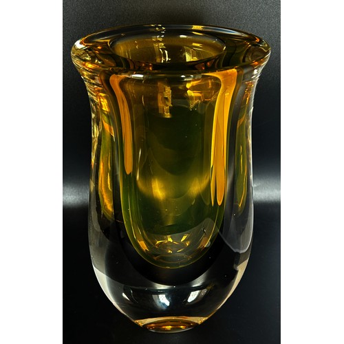 150 - A Guiliano Tossi ‘Sommerso’ Yellow Murano Glass Vase circa 1950’s, etched signature to base, 24.5 cm... 