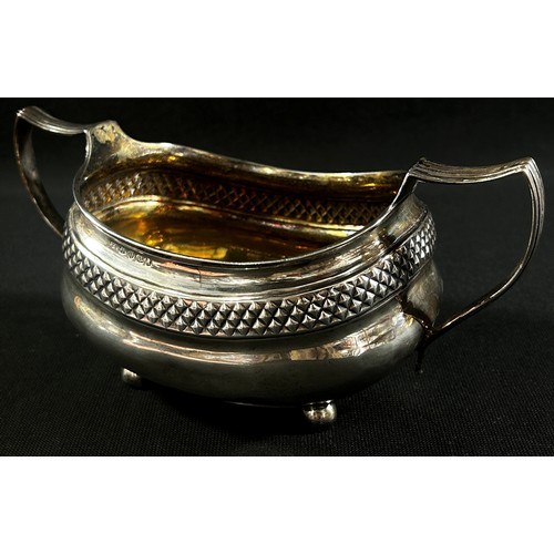 255 - A George III silver twin handled sugar bowl, London 1811 maker Solomon Hougham, 8.6z approximately