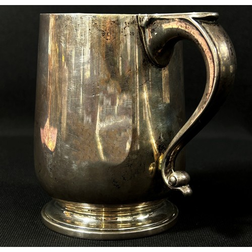 250 - A Silver tankard Birmingham 1936 maker William Suckling Ltd, 12cm high. 12.4oz approximately