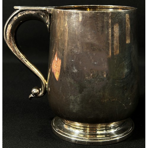 250 - A Silver tankard Birmingham 1936 maker William Suckling Ltd, 12cm high. 12.4oz approximately