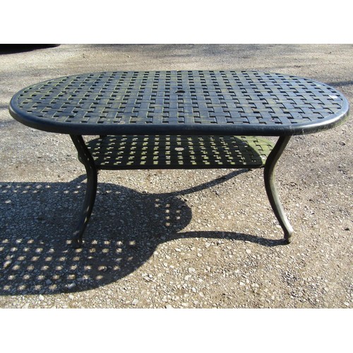 1009 - A good quality contemporary heavy gauge cast alloy five piece garden terrace set comprising oval two... 