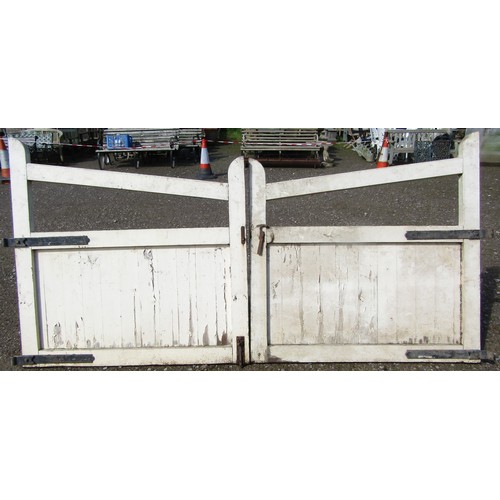 1095 - A pair of painted wooden entrance gates with sloping chamfered rails and through jointed constructio... 