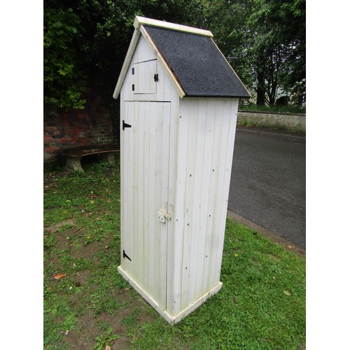 1167 - A small painted garden tool shed of tongue and groove panelled construction, painted finish and apex... 