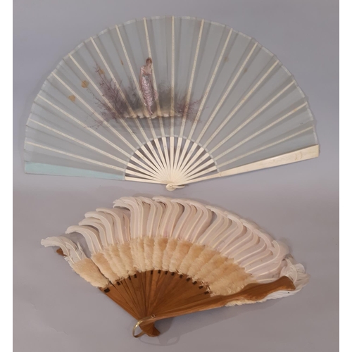 795 - A collection of early 20th century fans and lace including 2 faux tortoiseshell fans with ostrich fe... 