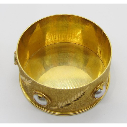 404 - Circular yellow metal (believed to be high carat gold) trinket box set with a baroque blister pearl ... 