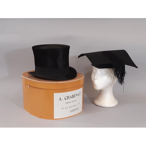 810 - Early 20th century black silk top hat by A Germa of Paris with box, crown height 14cm, internal size... 