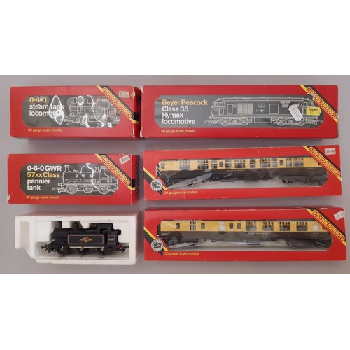 786 - Three 00 gauge  boxed locomotives by Hornby comprising R074 Hymek Diesel, R041 Pannier Tank and R255... 