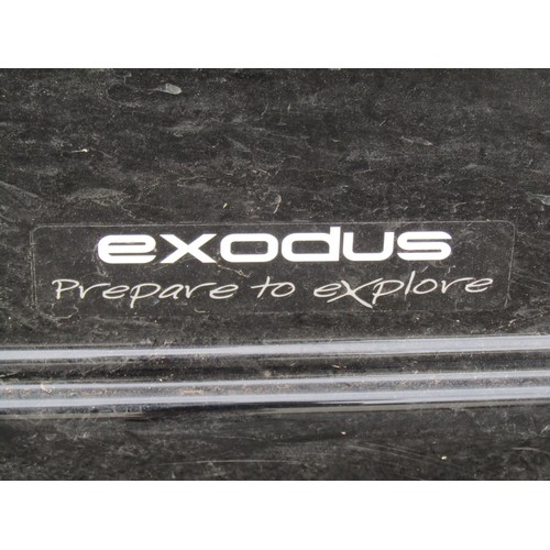 1670 - An Exodus car roof box