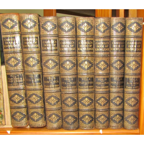 663 - 8 volumes of Cassell's Encyclopaedia: A-Z together with Fact Index and Study Outlines, in attractive... 