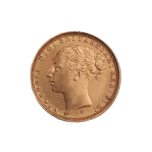 823 - Victoria (1837 - 1901) A gold full sovereign coin, 1884.